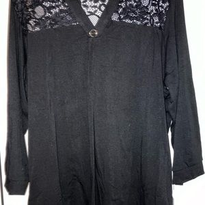 Women’s knit top